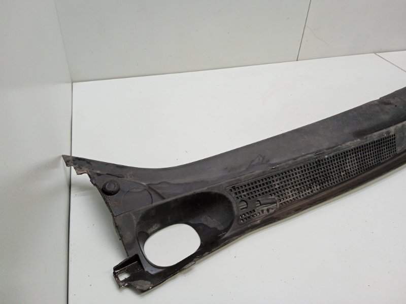 Решетка стеклоочистителей (Жабо)