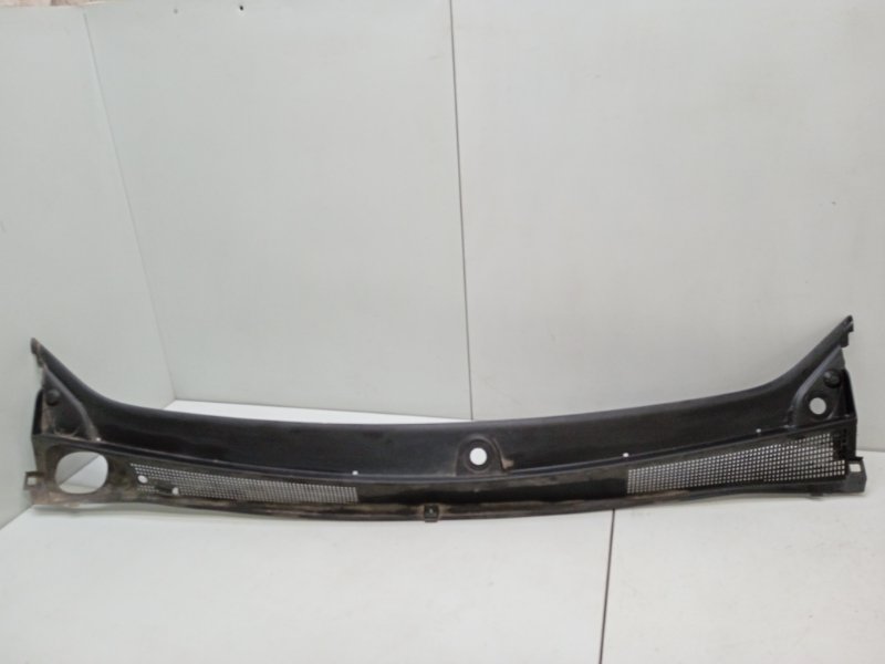 Решетка стеклоочистителей (Жабо)