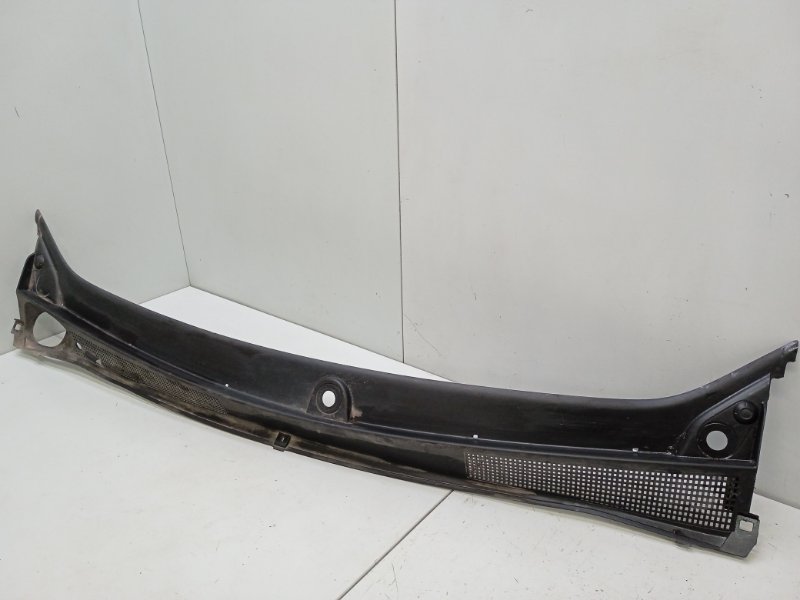 Решетка стеклоочистителей (Жабо)