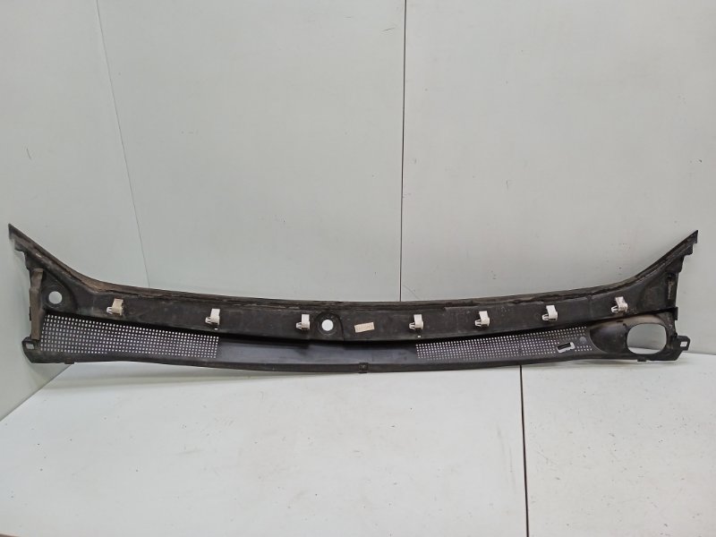 Решетка стеклоочистителей (Жабо)