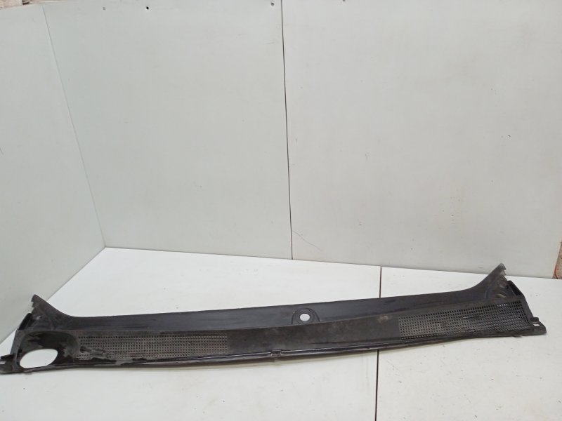 Решетка стеклоочистителей (Жабо)