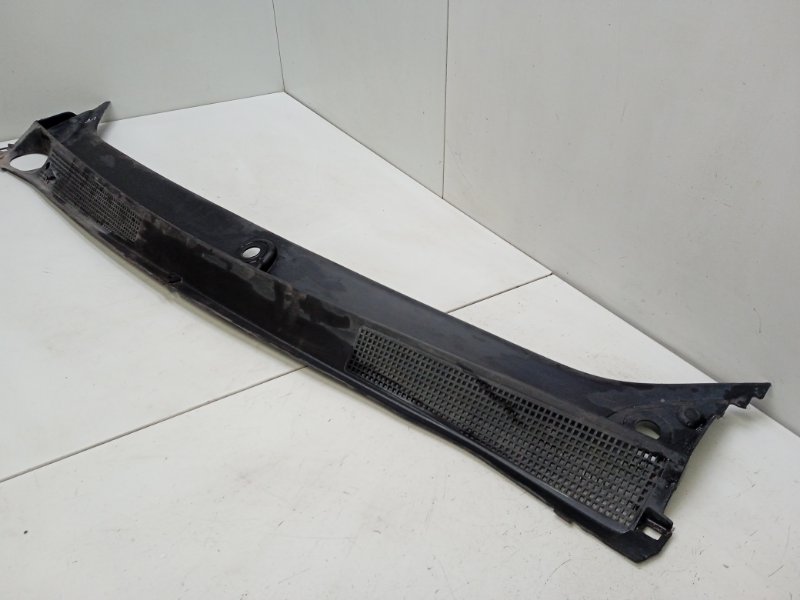 Решетка стеклоочистителей (Жабо)