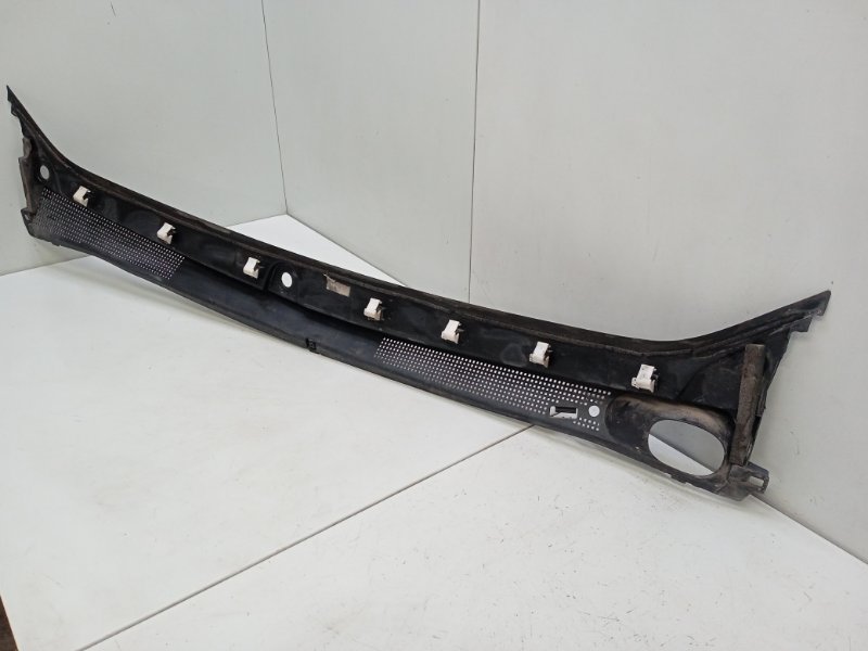 Решетка стеклоочистителей (Жабо)