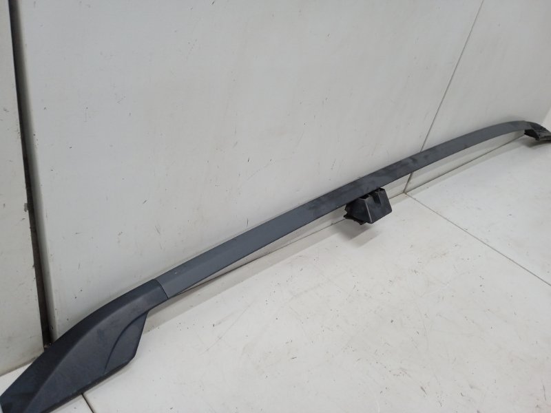 Рейлинг (релинг) правый (планка на крышу)