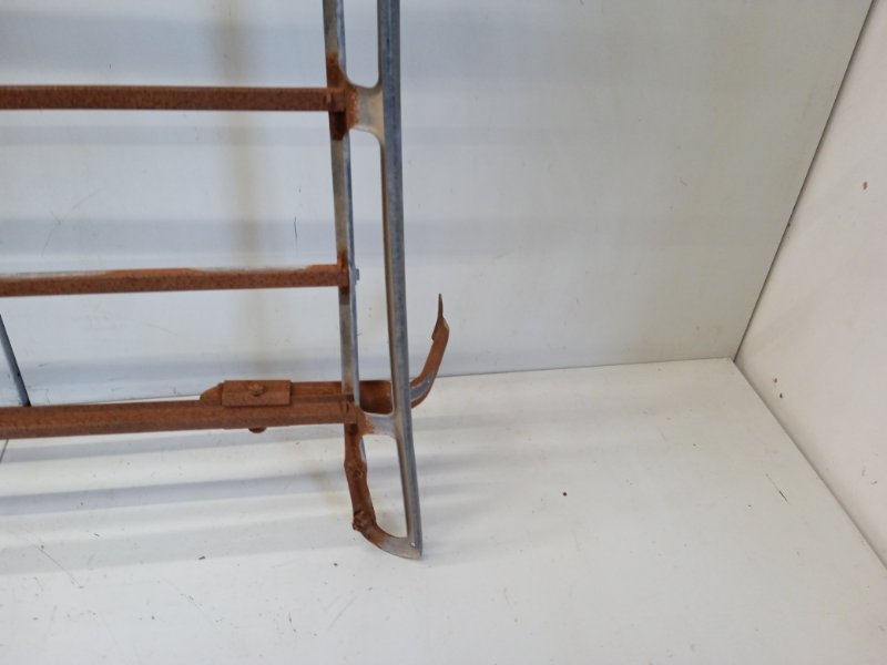 Рейлинги (релинг) к-кт (планки на крышу)