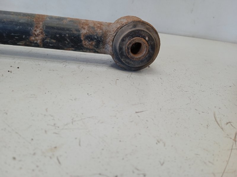 Тяга задняя продольная