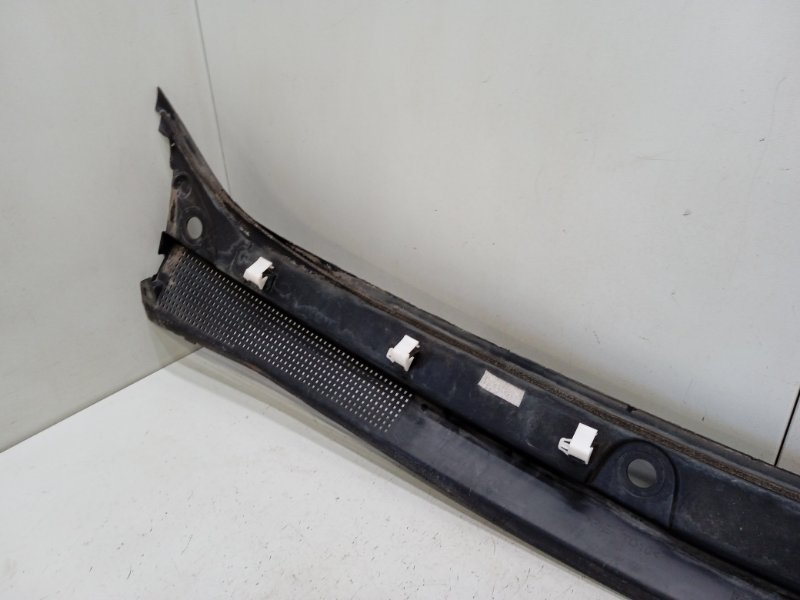 Решетка стеклоочистителей (Жабо)