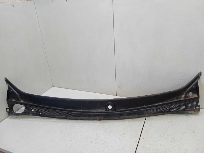 Решетка стеклоочистителей (Жабо)