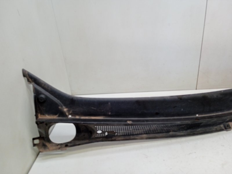 Решетка стеклоочистителей (Жабо)