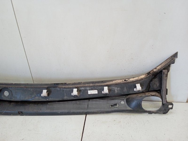 Решетка стеклоочистителей (Жабо)