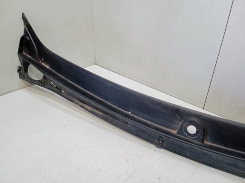 Решетка стеклоочистителей (Жабо)