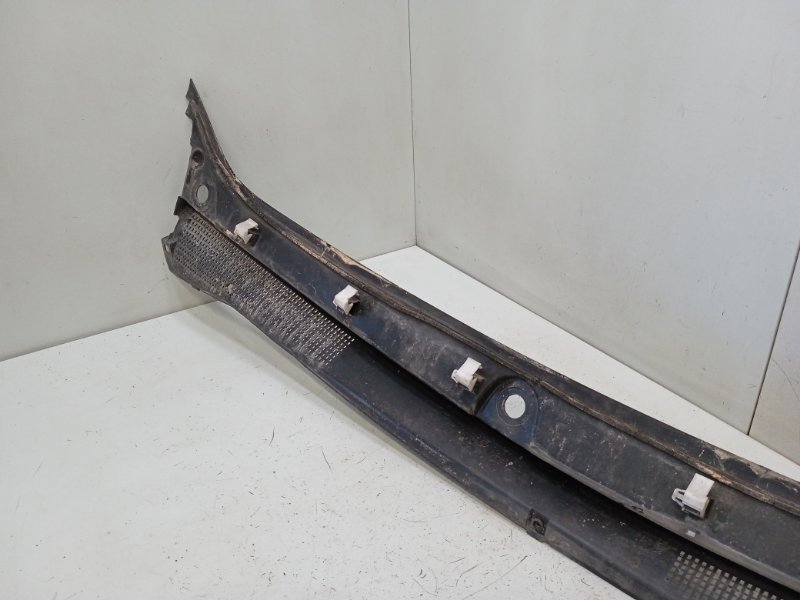 Решетка стеклоочистителей (Жабо)