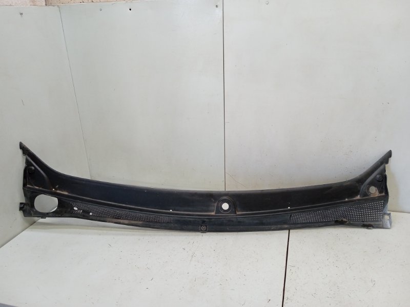 Решетка стеклоочистителей (Жабо)