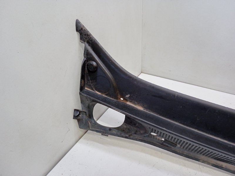 Решетка стеклоочистителей (Жабо)