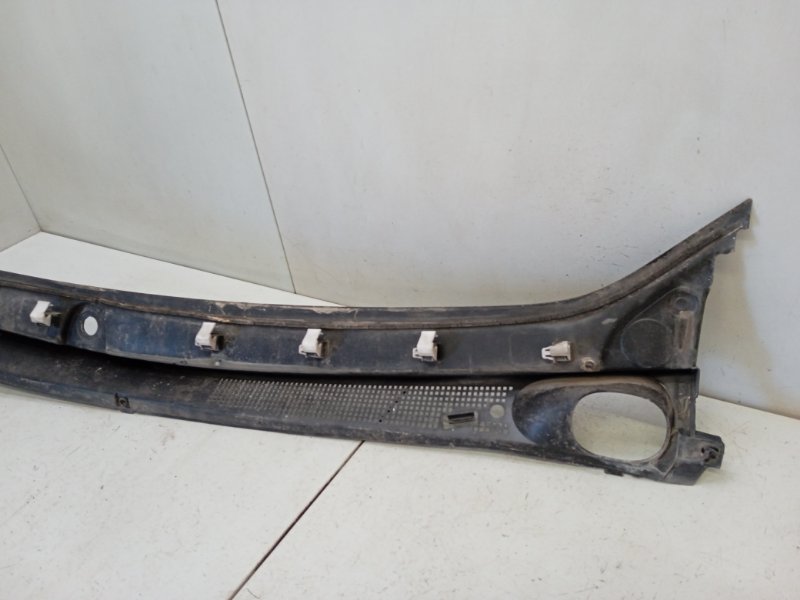 Решетка стеклоочистителей (Жабо)