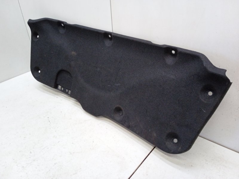 Обшивка крышки багажника