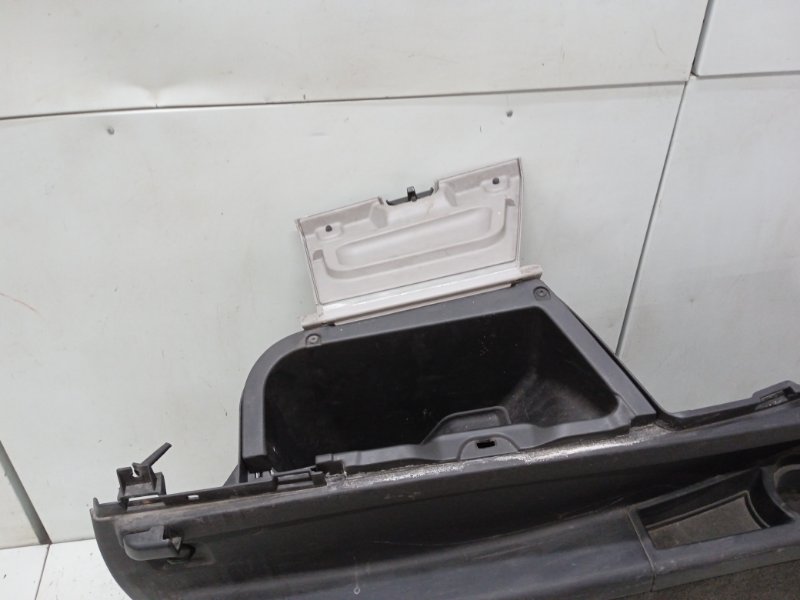 Обшивка багажника