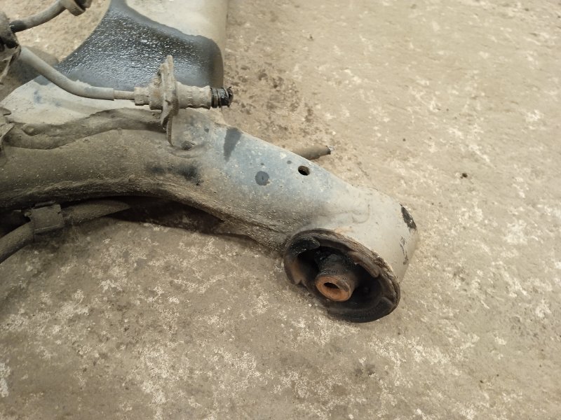 Балка задняя