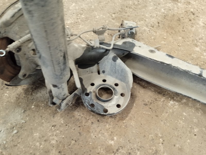 Балка задняя