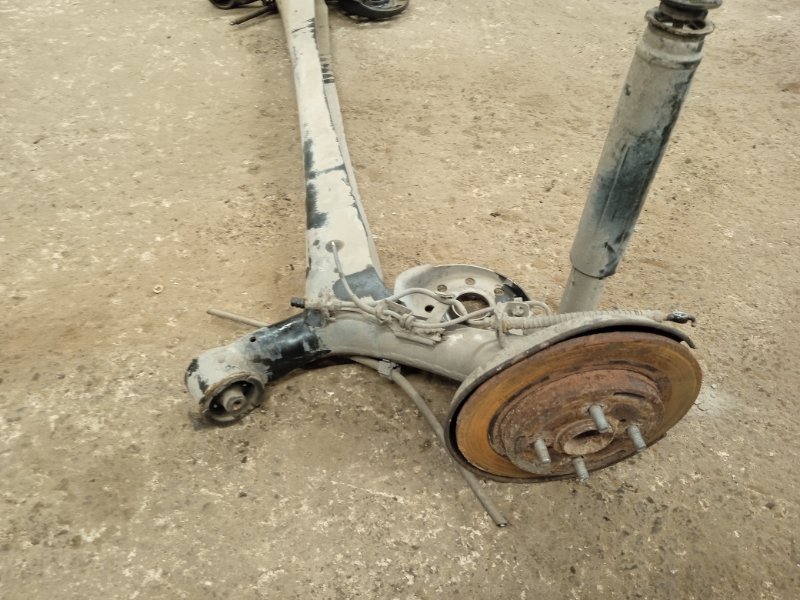 Балка задняя