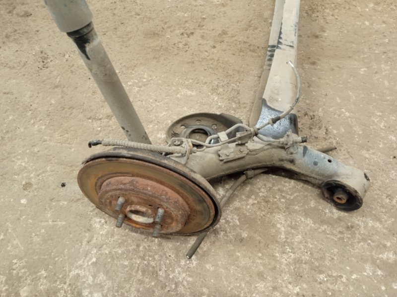 Балка задняя