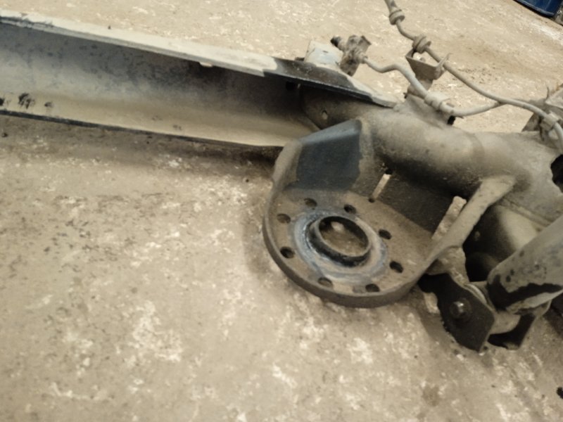 Балка задняя