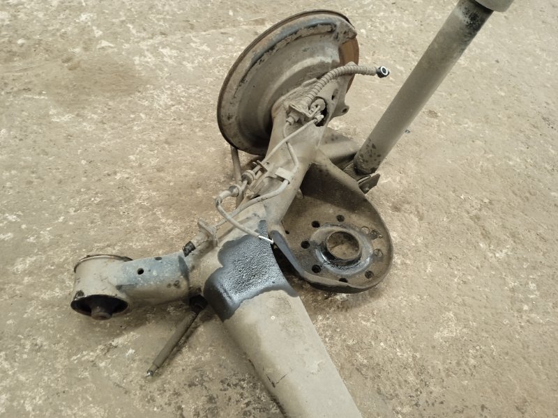 Балка задняя