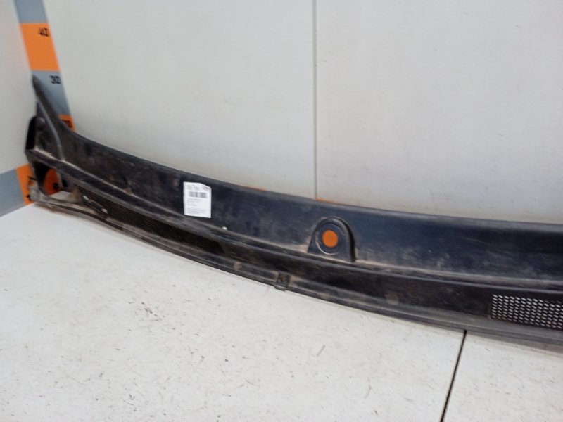 Решетка стеклоочистителей (Жабо)