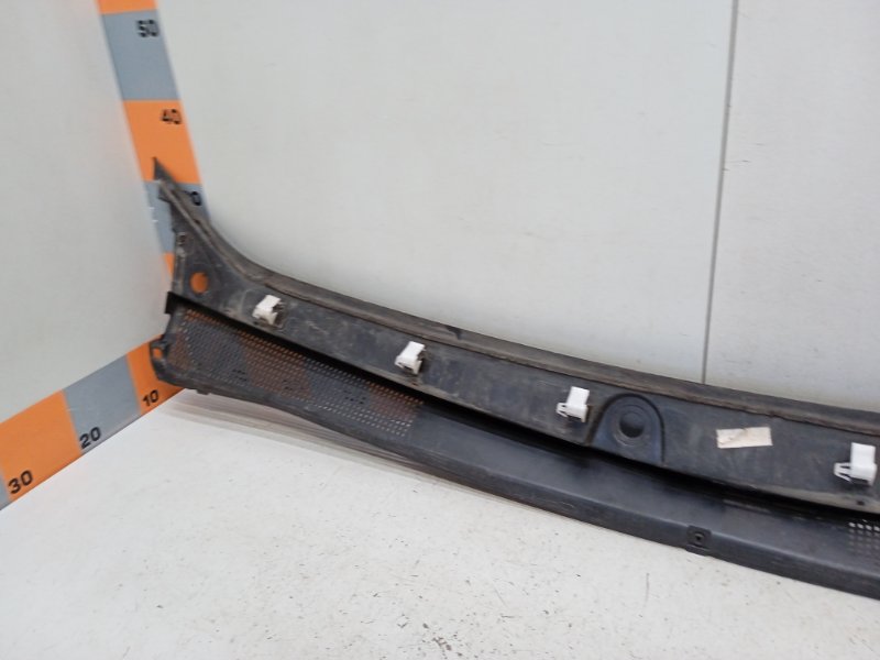 Решетка стеклоочистителей (Жабо)