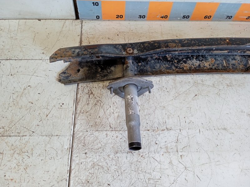 Усилитель заднего бампера