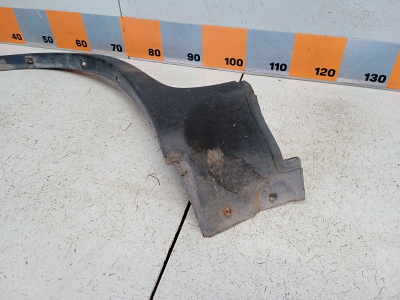 Накладка переднего крыла левого