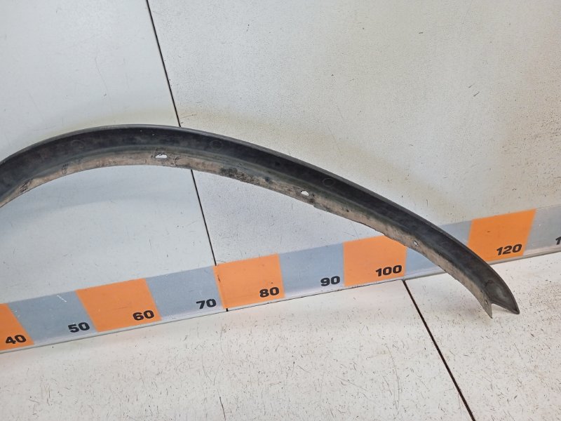 Накладка переднего крыла левого