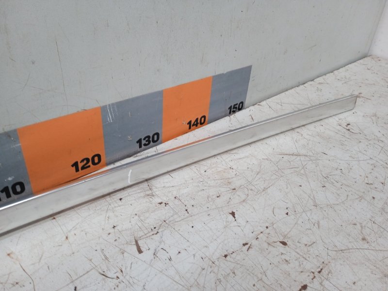 Молдинг крыши левый