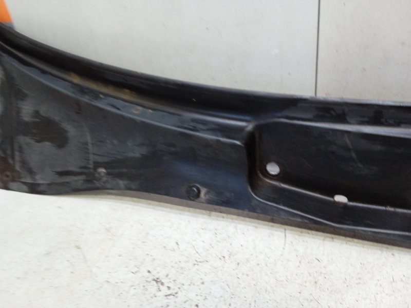 Решетка стеклоочистителей (Жабо)