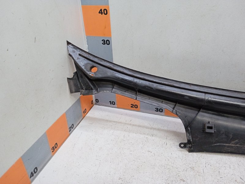 Решетка стеклоочистителей (Жабо)