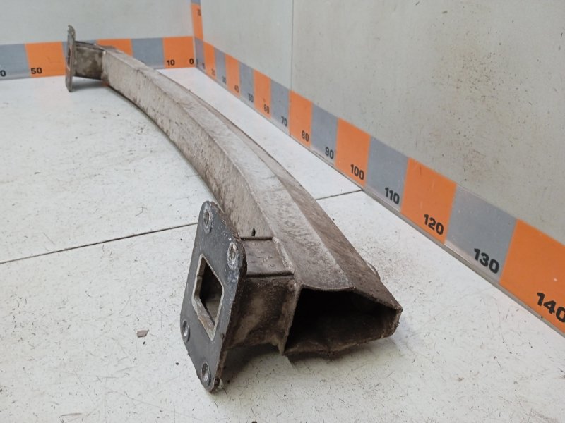 Усилитель заднего бампера