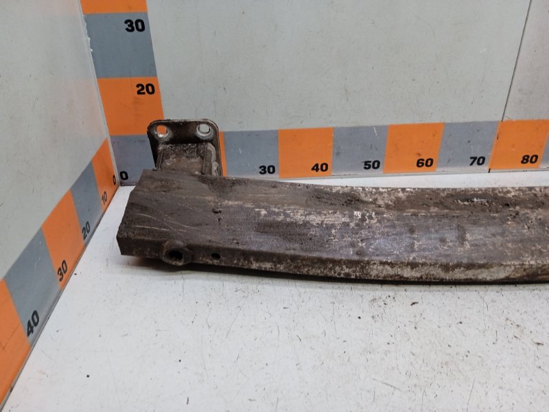 Усилитель заднего бампера