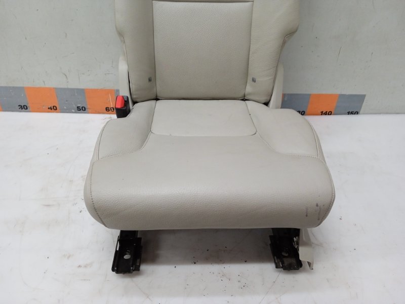 Сиденье салонное