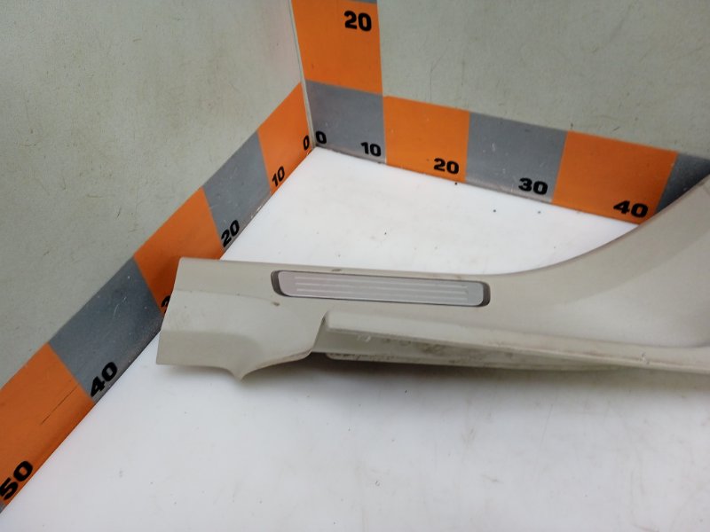 Накладка на порог (наружная)