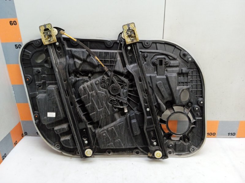 Стеклоподъемник электр. передний правый