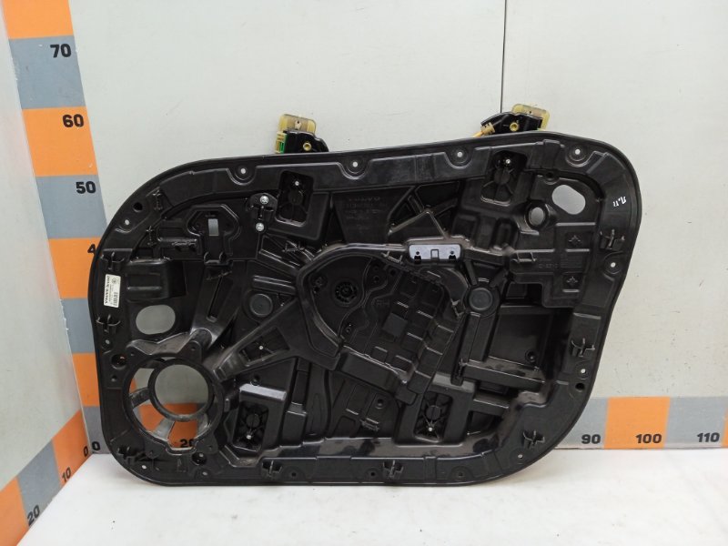 Стеклоподъемник электр. передний правый