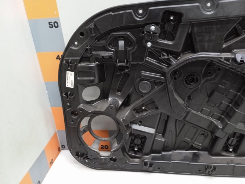 Стеклоподъемник электр. передний правый