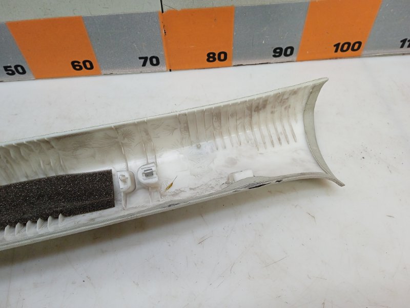 Обшивка стойки