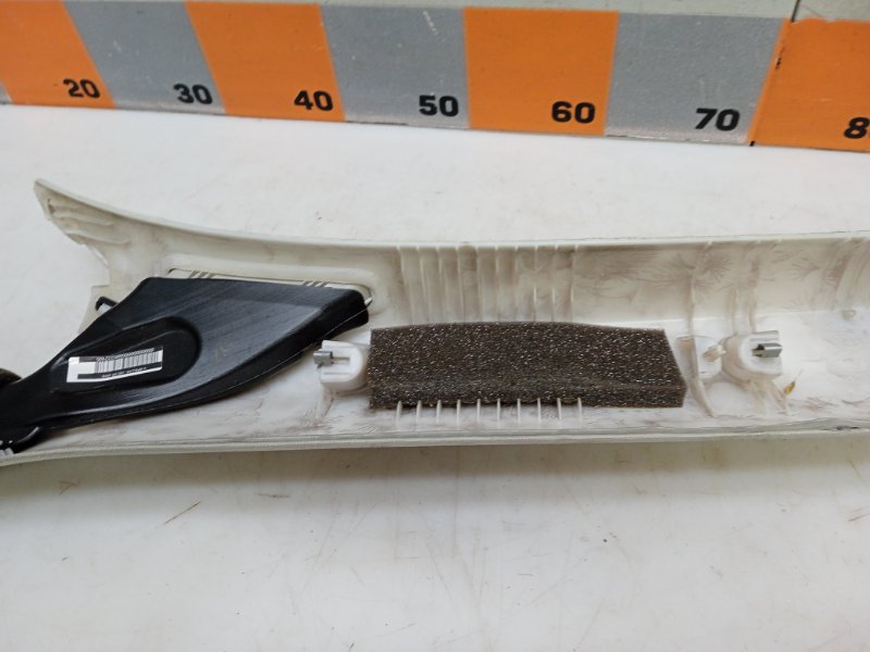 Обшивка стойки