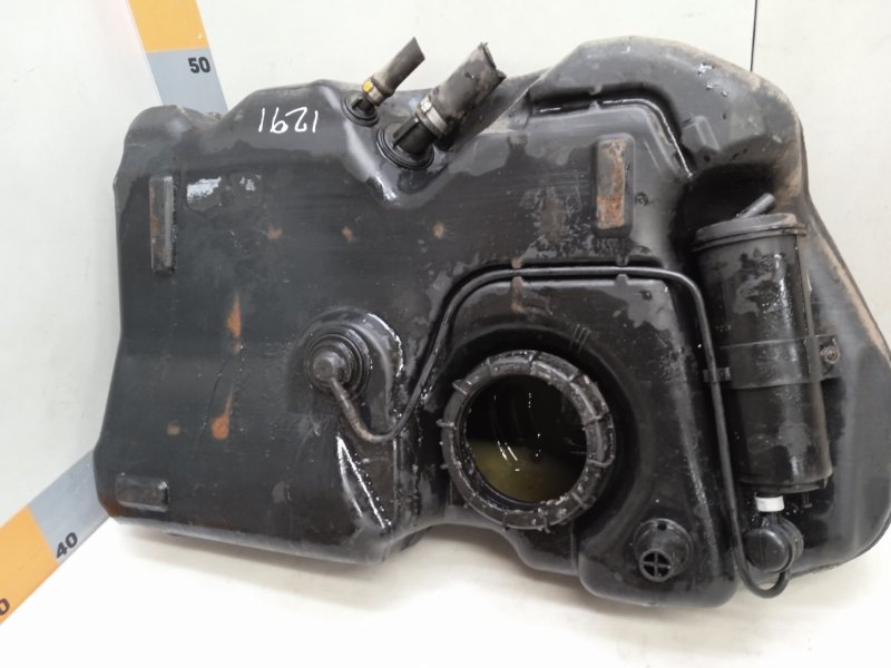 Бак топливный