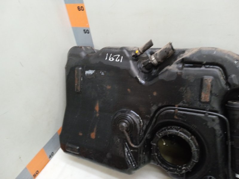 Бак топливный