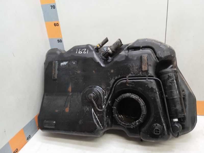 Бак топливный