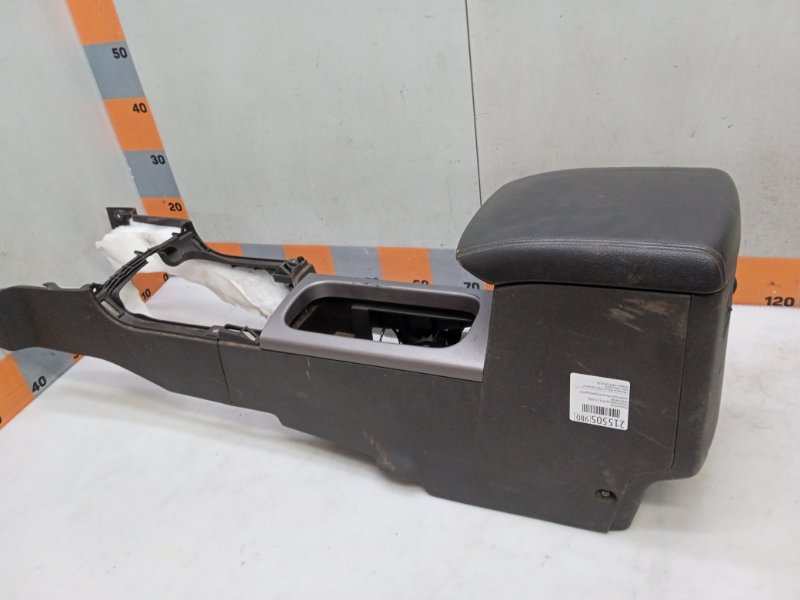 Подлокотник