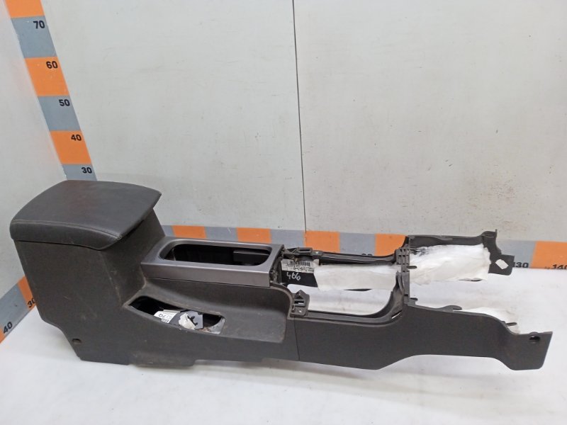 Подлокотник