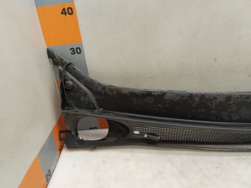 Решетка стеклоочистителей (Жабо)